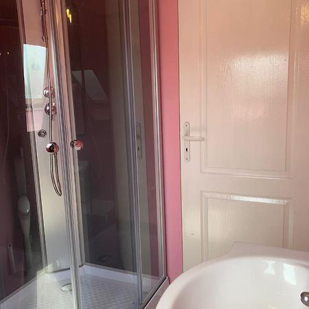 Studio Meuble Dans Une Maison Limay Ngoại thất bức ảnh